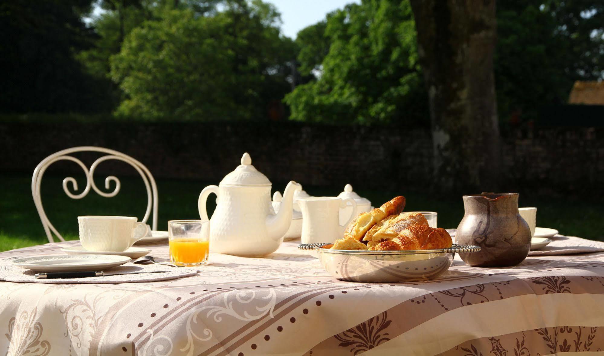 Chateau De La Giraudiere Villeny 외부 사진