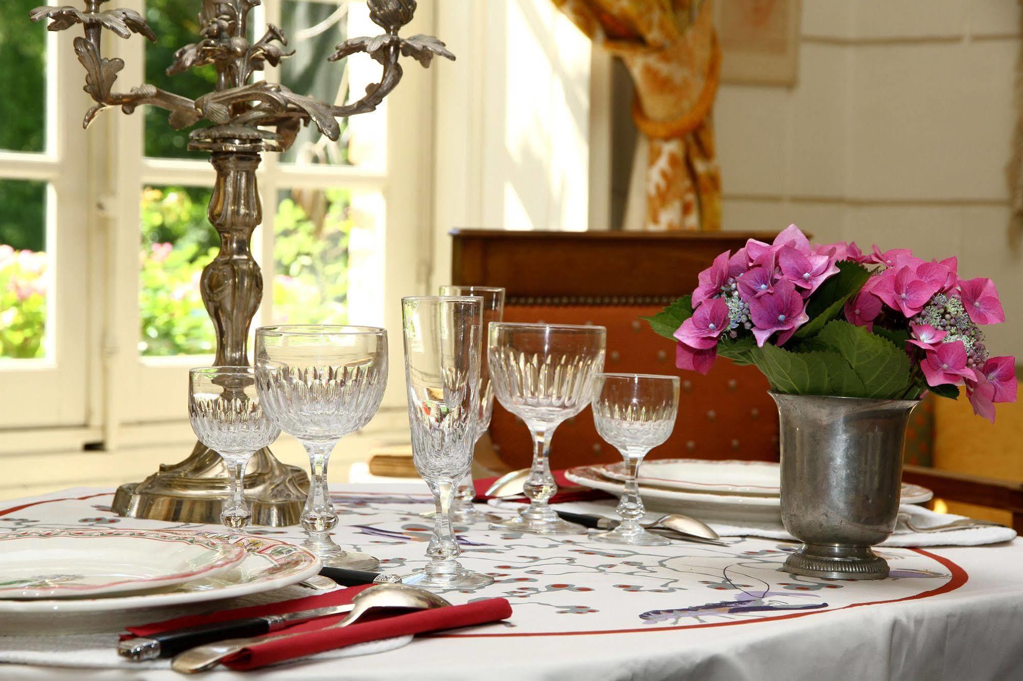 Chateau De La Giraudiere Villeny 외부 사진